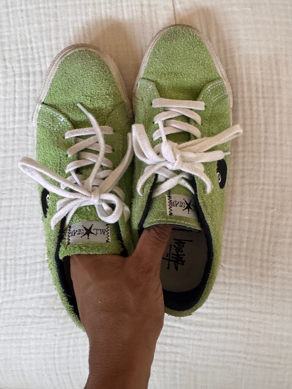Stussy converse women’s size 7.5 green suede lace up flats eight ball